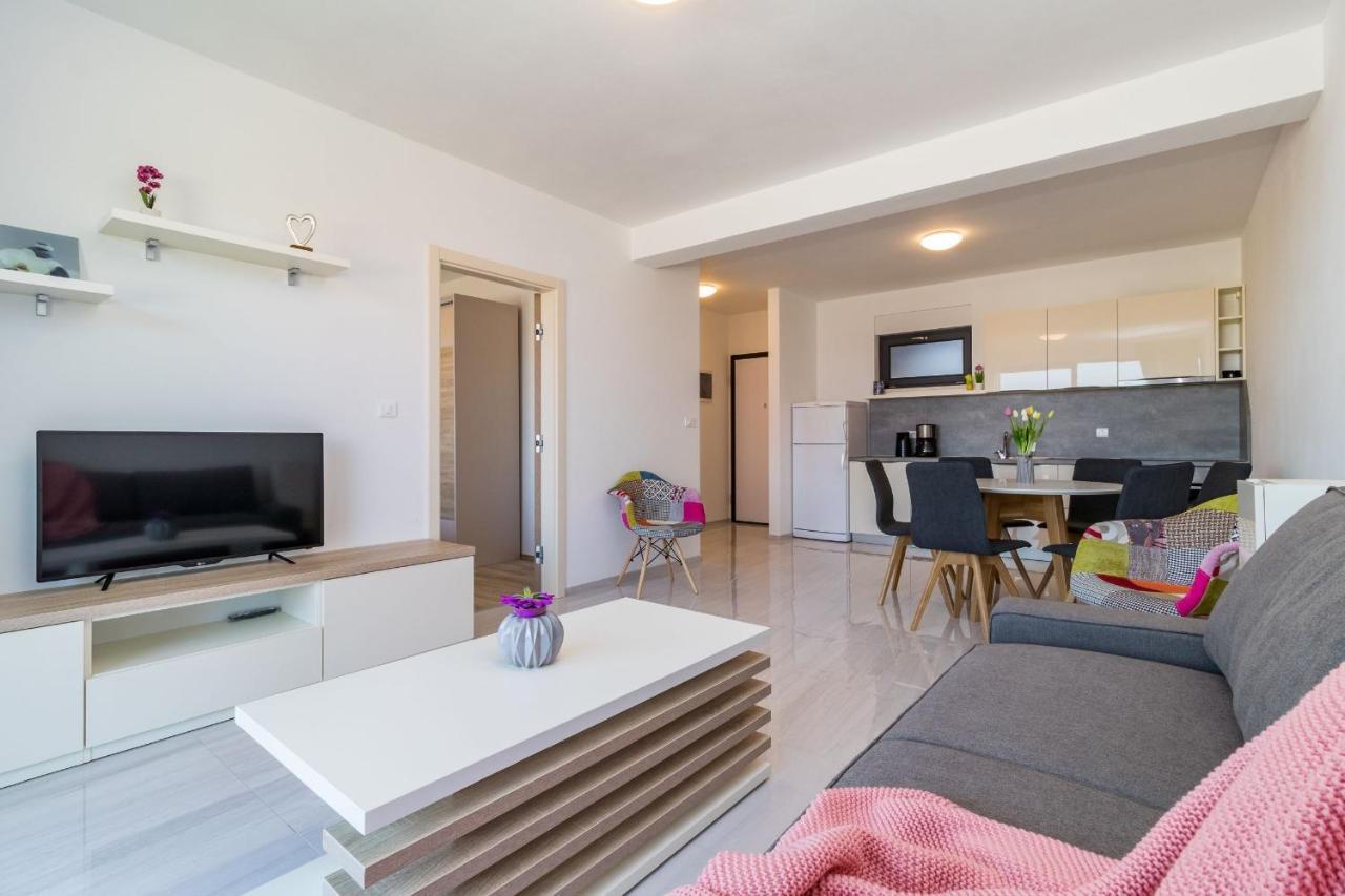 Garden Apartment เมดูลิน ภายนอก รูปภาพ